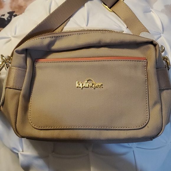 Bag - Picture 1 of 4